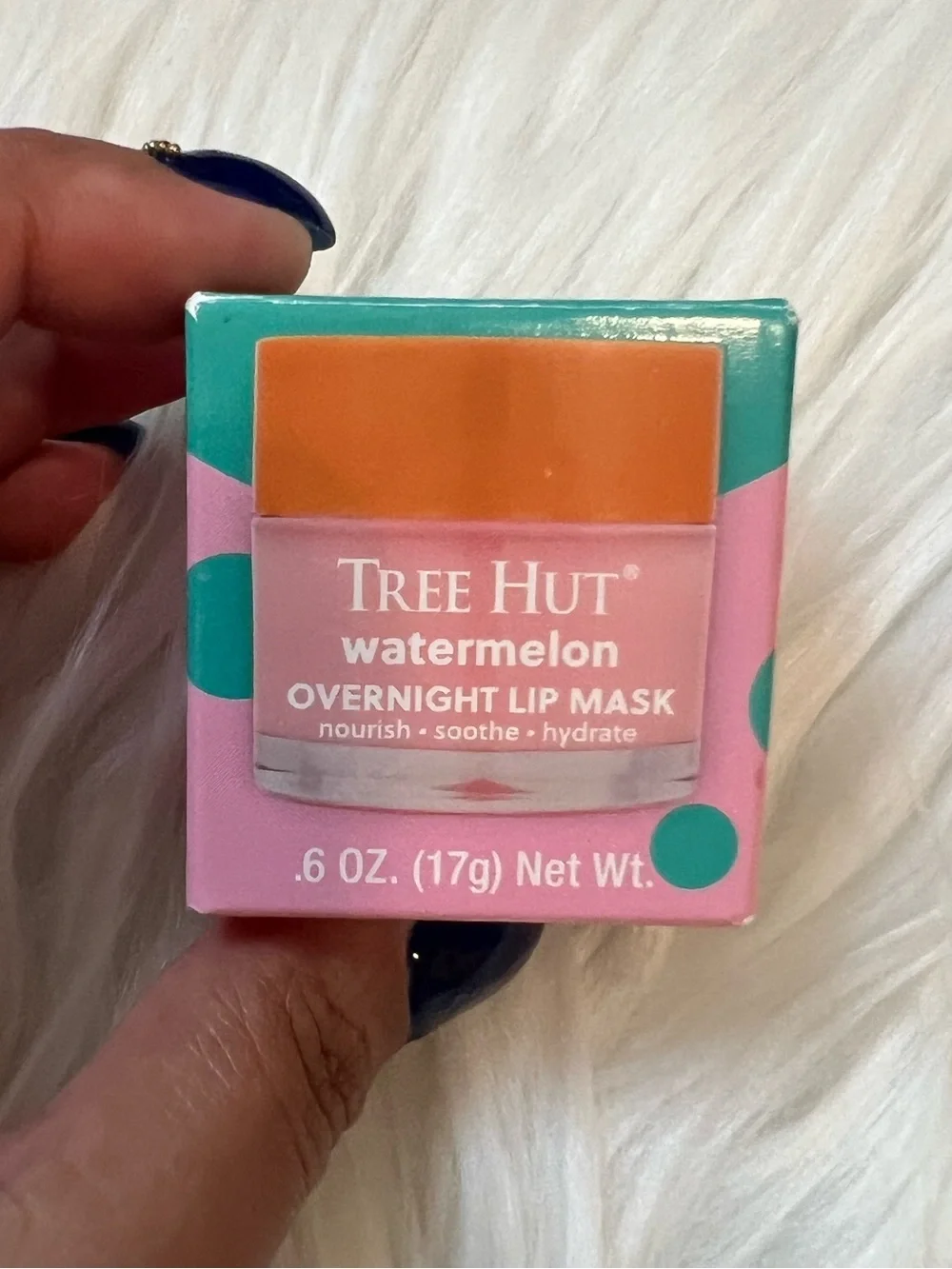 tree hut $35 new